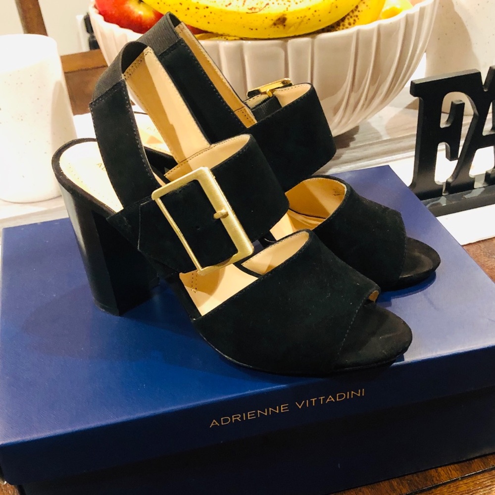🔥🔥🔥Adrienne vittadini suede slingback sandals